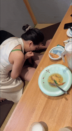 推特大神，露臉，身價千萬的老A8，【蘇州小霸王SguaiWang】，高品質人妻，大雞巴幹得好舒服