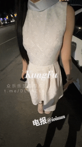 良家約炮大神【超人不會飛】新拿下學生妹，校門口接人，帶回酒店激情啪啪，蜜桃臀后入高潮了