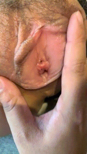 雲盤高質露臉洩密！ 淮南反差貧乳【余淑樂】塗優酪乳吃鳥，肉棒搞還要手揉陰蒂，無浮浮水印原版（4V）[MP4/1320MB]