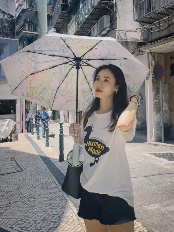 蘋果原相機雲端洩密】三亞反差女大生【周書婷】性愛自拍流出，附生活照