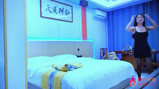 新人探花【大衛】今天通過介紹約了個技術特別好的小少婦口活服務都很好第一次拍視頻有點緊張中途差點還露餡了