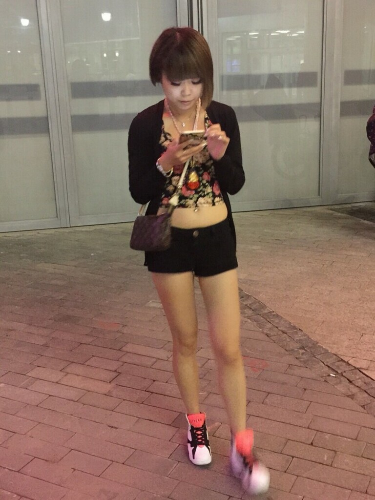 包夜站街女，拍臉要加錢[23P]