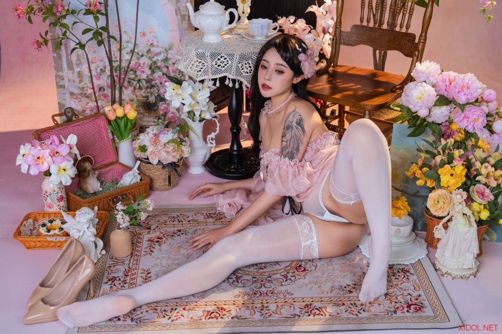 [Cosplay] 奈汐酱nice 粉红茶事 [78P-2.21GB]