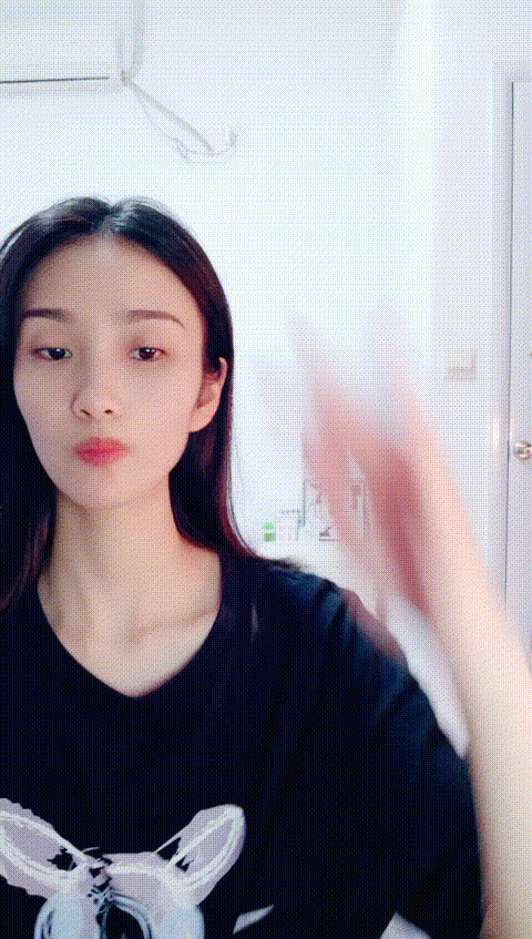 奶子圓圓不是很大， 近期最大驚喜， 妹妹身上全身青春的氣息， 絕對秒射