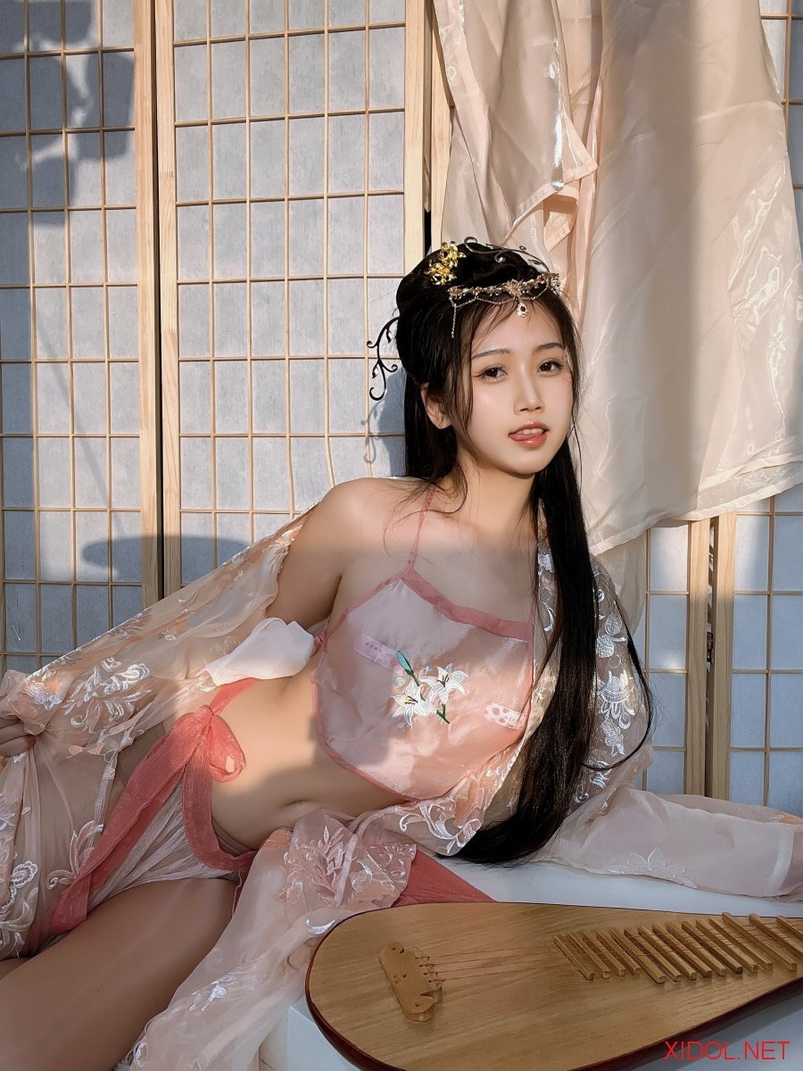 [Cosplay] 不呆猫 宫廷仕女 [56P1V-574MB]