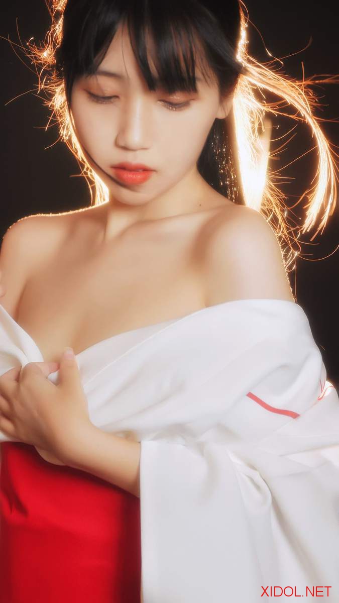 [Cosplay] 不呆猫 和服 [39P-47MB]