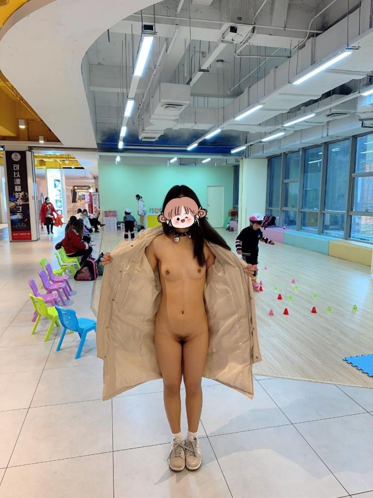 愛露出的xiao姐姐 [22P]