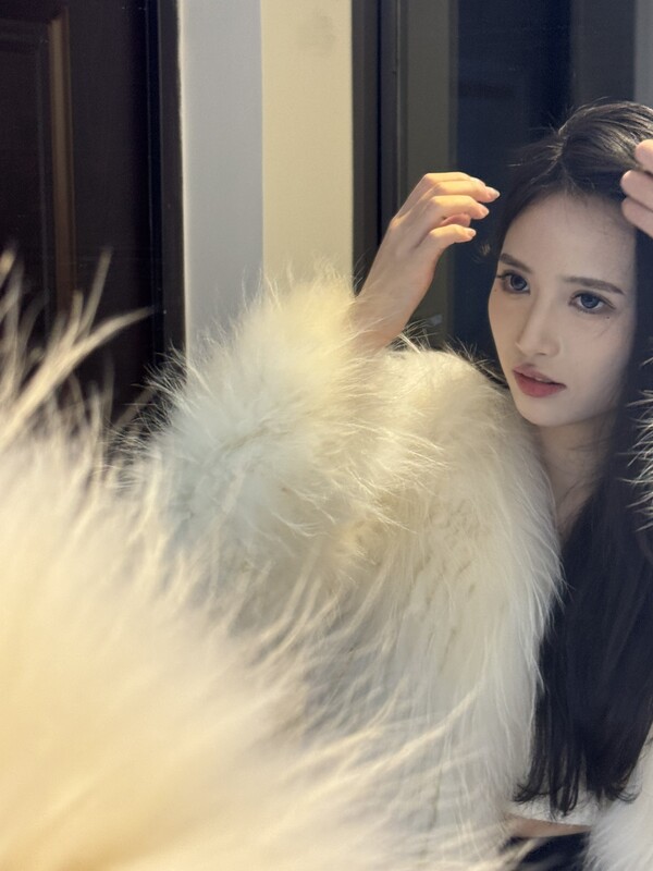 抖音洩密！ 50萬粉女神級禦姐【李思悅】露臉性愛自拍被曝