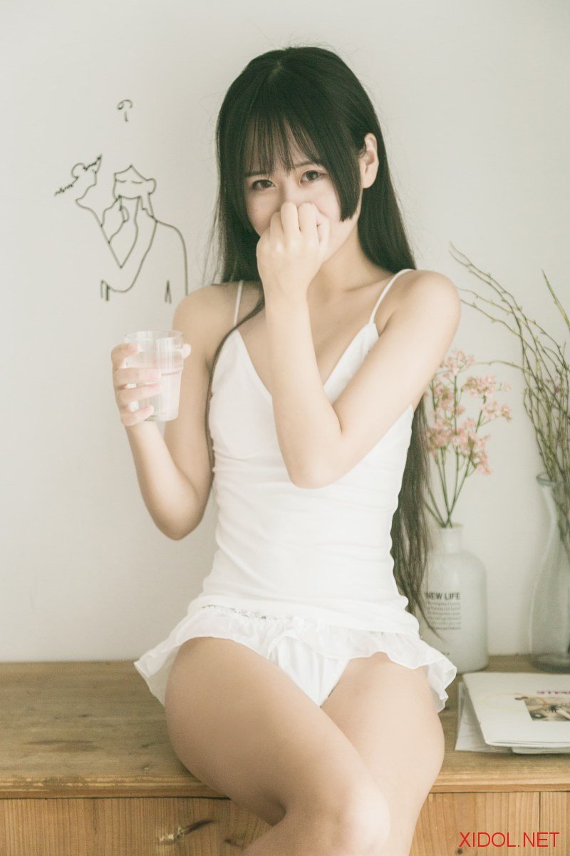 [Cosplay] 萌芽儿o0 民宿 [20P-90MB]