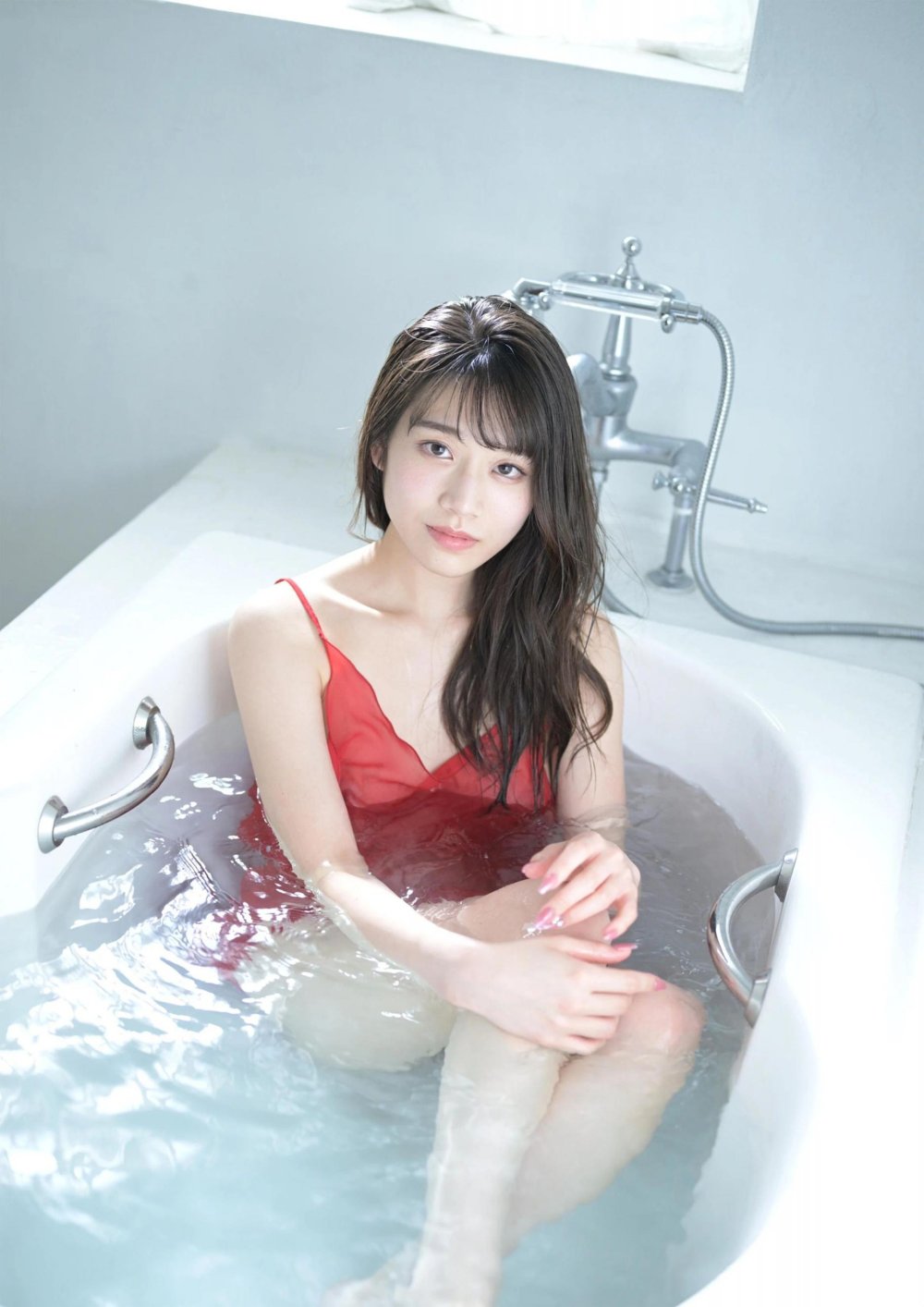 Saika Kawakita[33P]