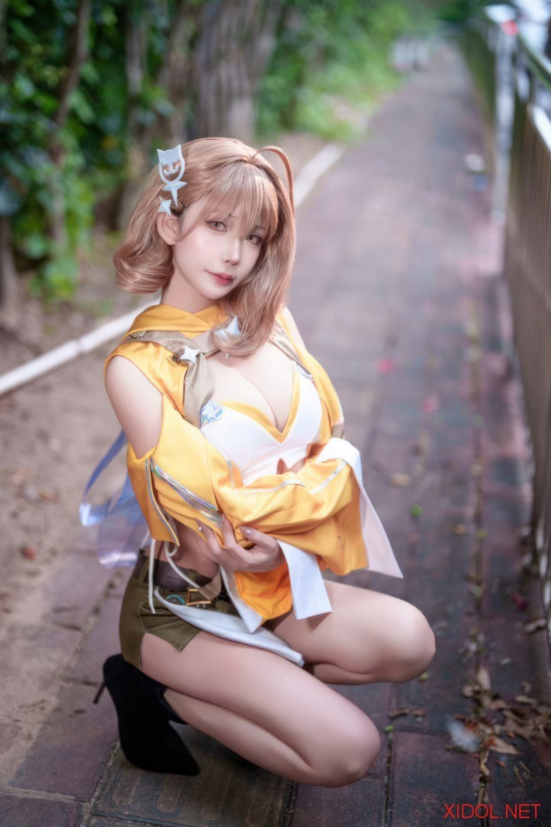 [Cosplay] 抱走莫子aa Nikke胜利女神 阿妮斯超级巨星 [23P-114MB]