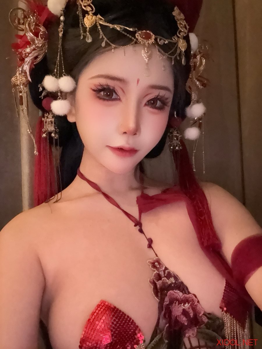 [Cosplay] 抱走莫子aa 红色小尾巴 [120P25V-2.60GB]