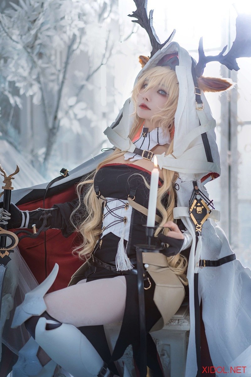 [Cosplay] 超级小禾儿 烛骑士 薇薇安娜 [12P-124MB]